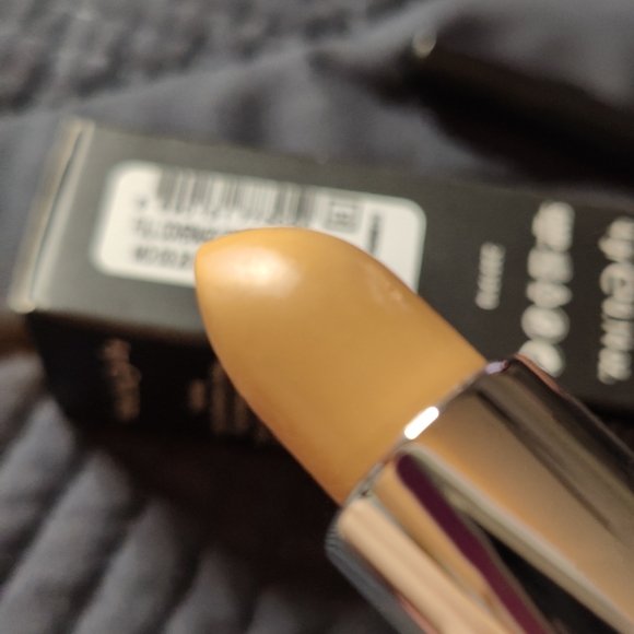 Farmasi make up combo - Picture 2 of 13